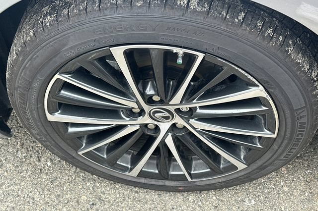 Used 2025 Lexus ES 300h w/ Premium Package FWD image 4
