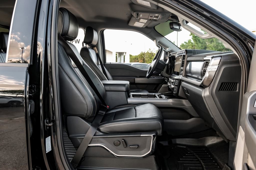Used 2024 Ford F250 Lariat w/ Sport Appearance Package AWD/4WD image 31
