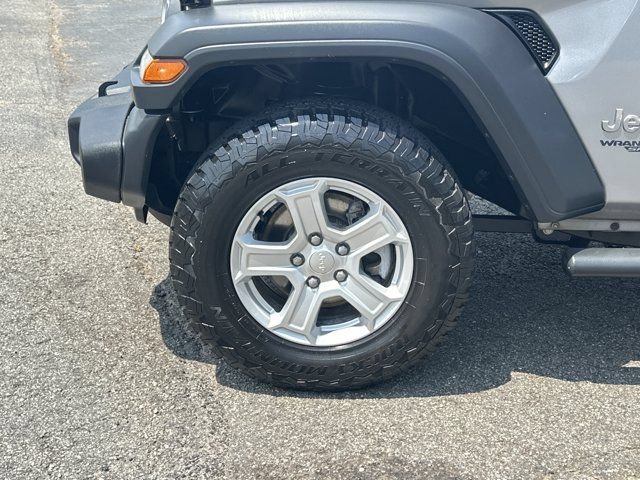 Used 2020 Jeep Wrangler Sport AWD/4WD image 13