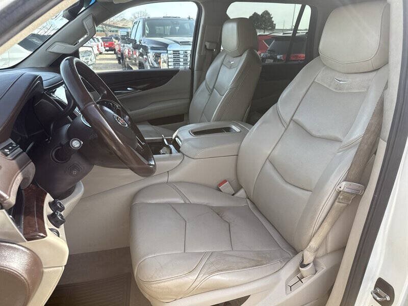 Used 2015 Cadillac Escalade Premium AWD/4WD image 14