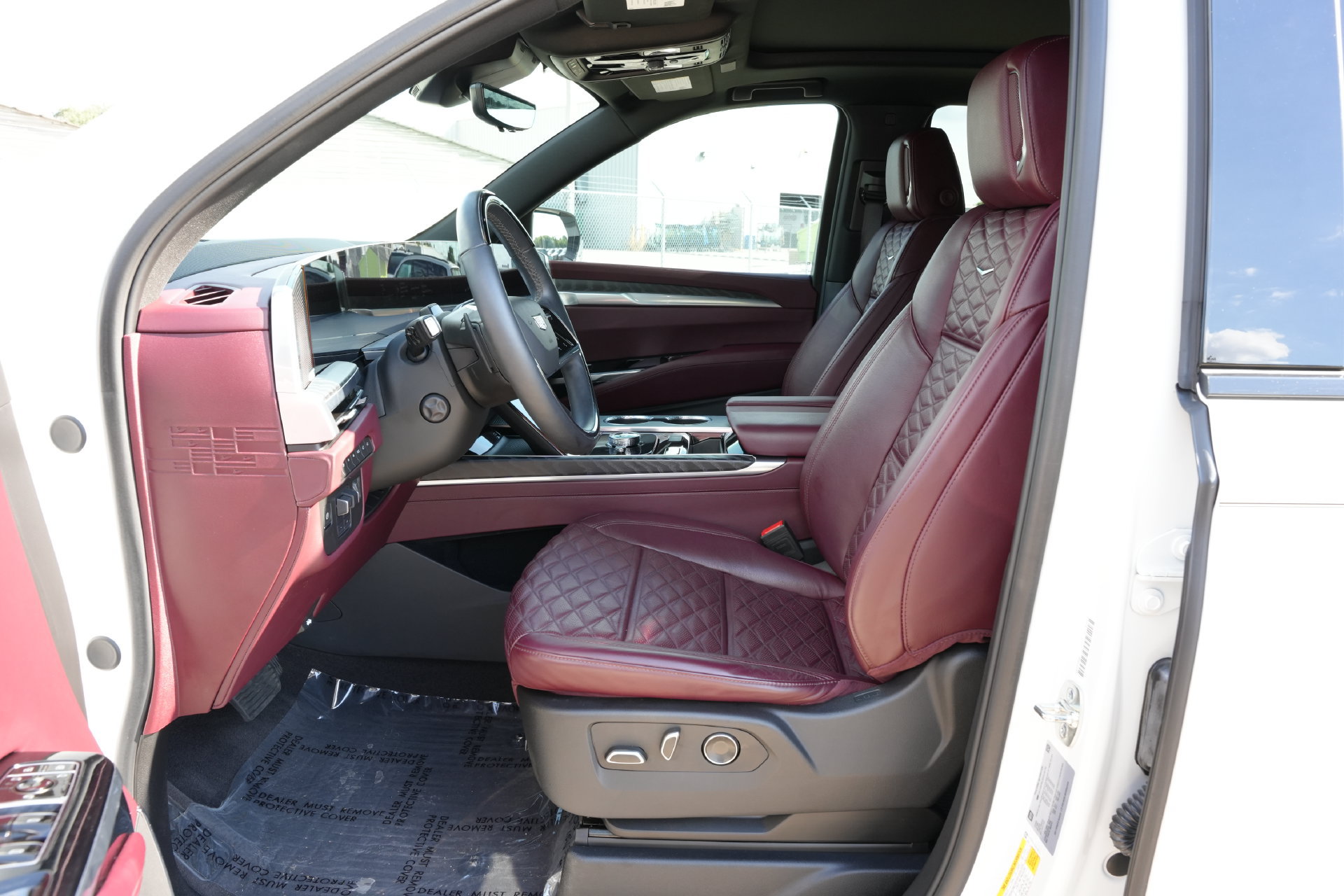 Used 2025 Cadillac Escalade Sport w/ Touring Package AWD/4WD image 17