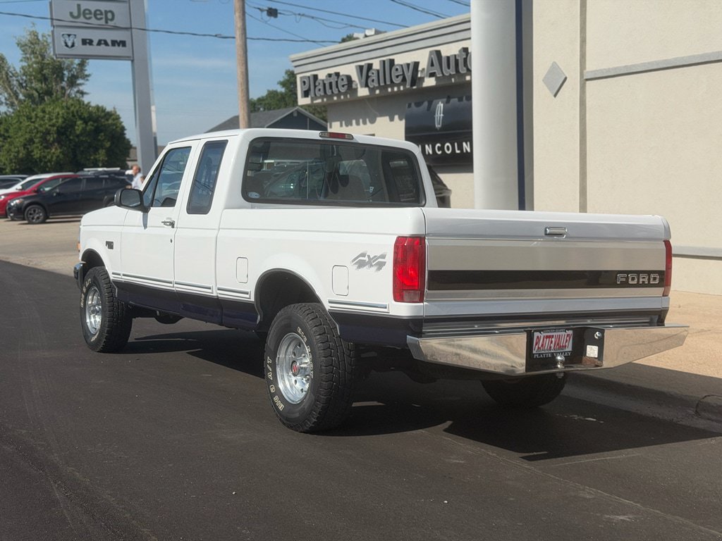 Used 1994 Ford F150 XL AWD/4WD image 5