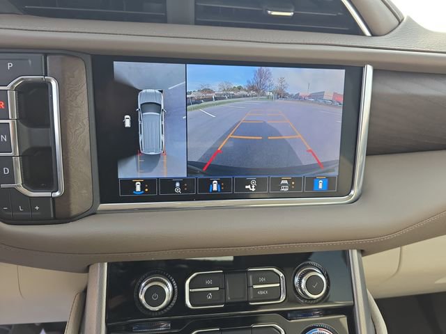 Used 2021 GMC Yukon Denali w/ Advanced Technology Package image 22