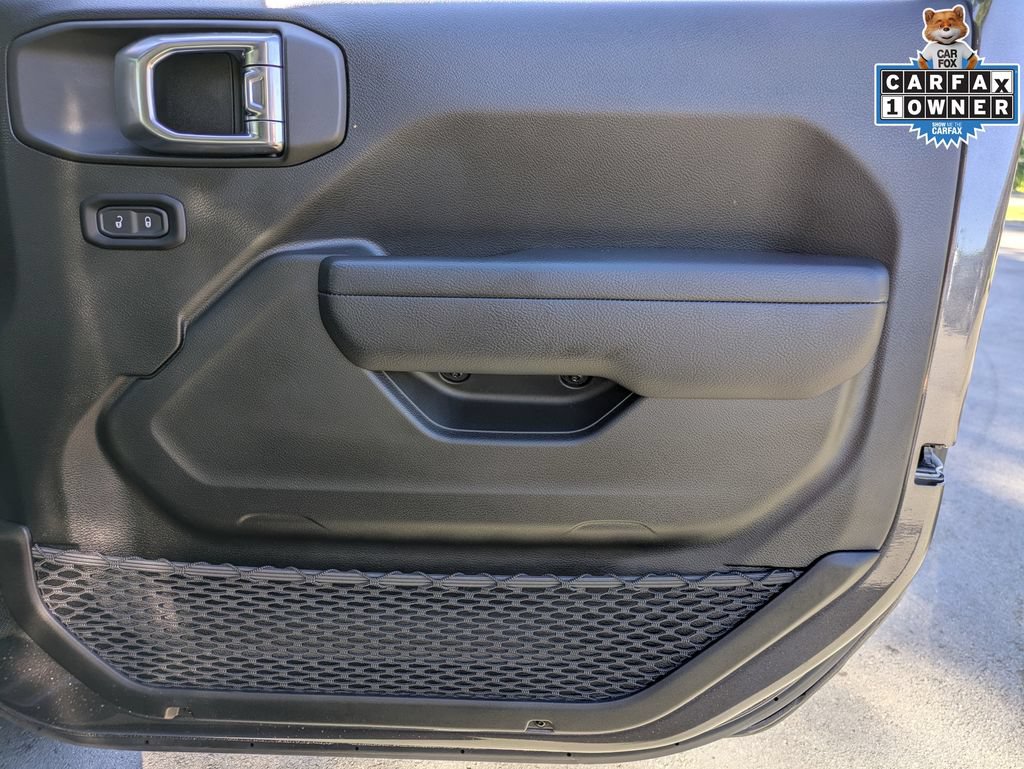 Used 2024 Jeep Gladiator Sport AWD/4WD image 28