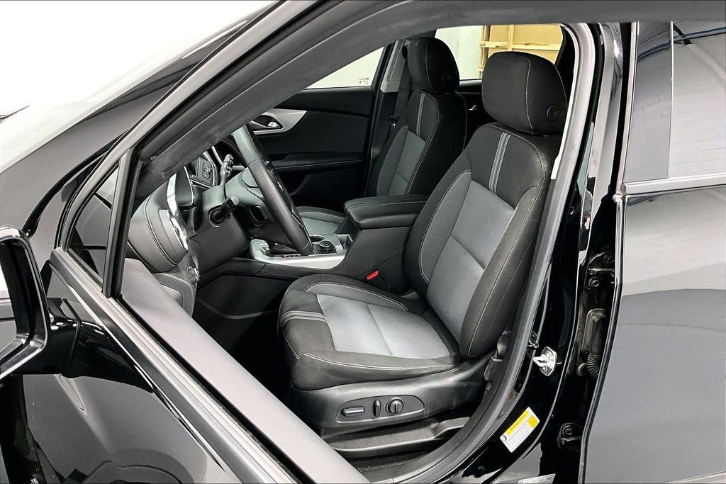 Used 2024 Chevrolet Blazer LT image 31