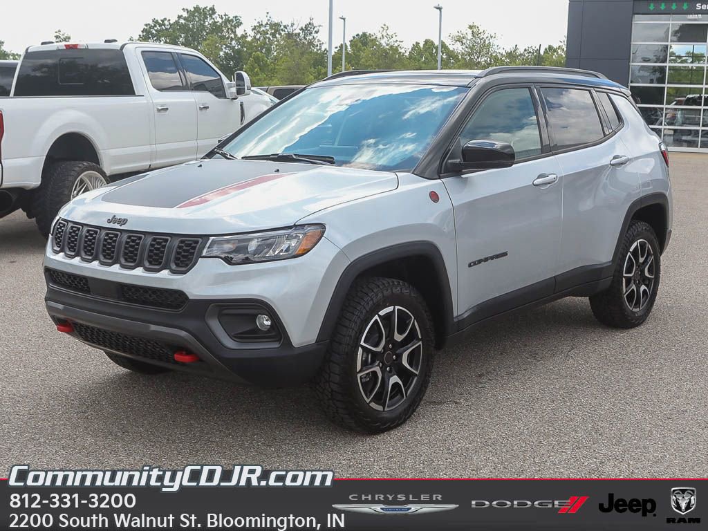 New 2025 Jeep Compass Trailhawk w/ Sun & Sound Group image 2