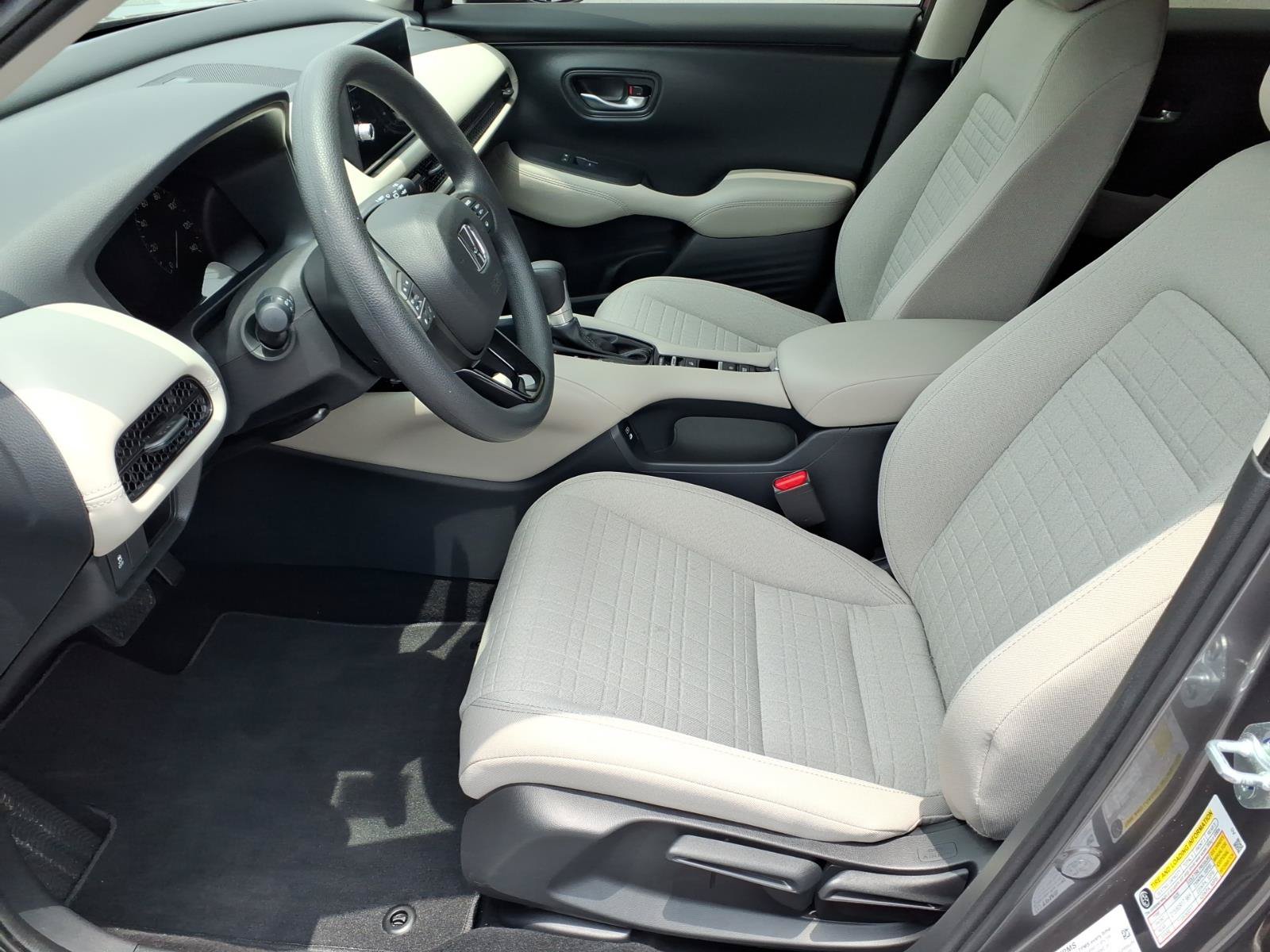 Certified 2026 Honda HR-V LX image 11