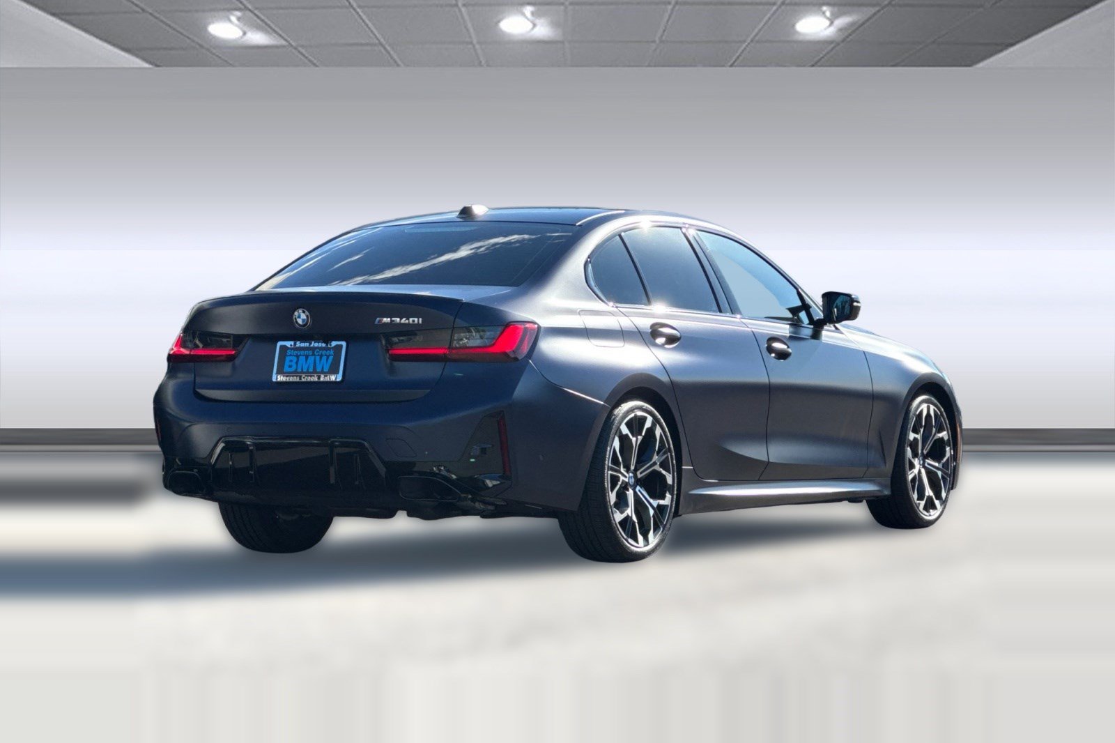 Used 2026 BMW M340i Sedan w/ Premium Package RWD image 9