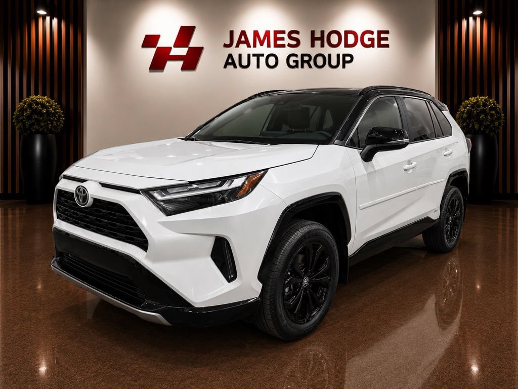 Used 2024 Toyota RAV4 XSE AWD/4WD video 1