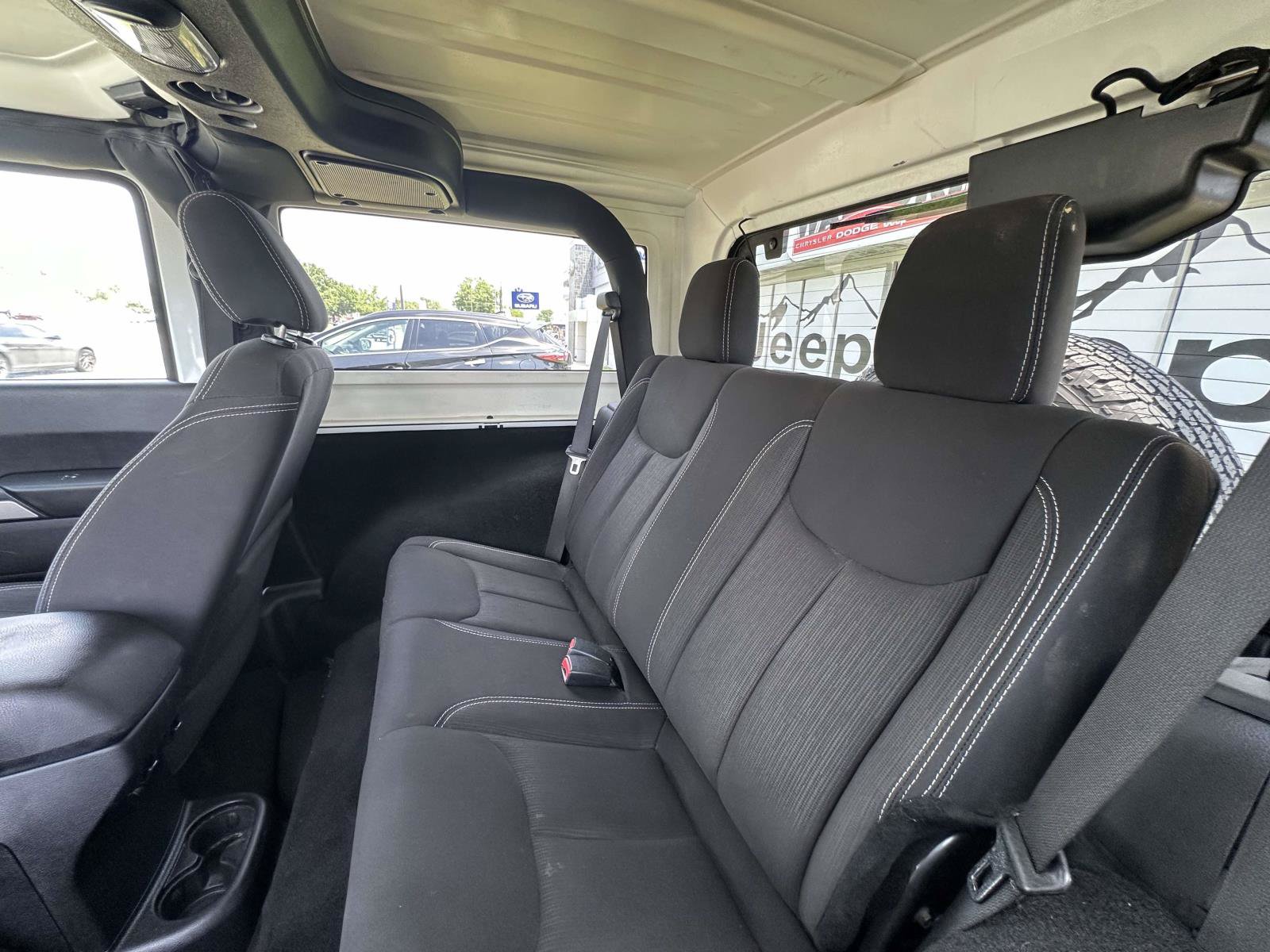 Used 2015 Jeep Wrangler Sahara w/ Connectivity Group AWD/4WD image 28