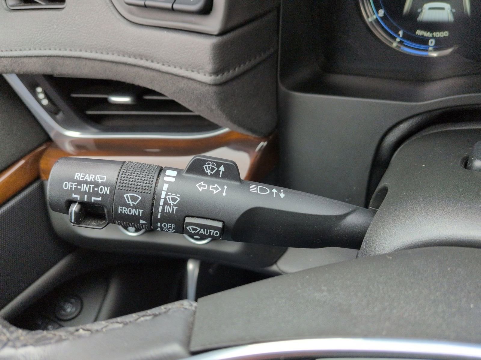 Used 2020 Cadillac Escalade Luxury image 33