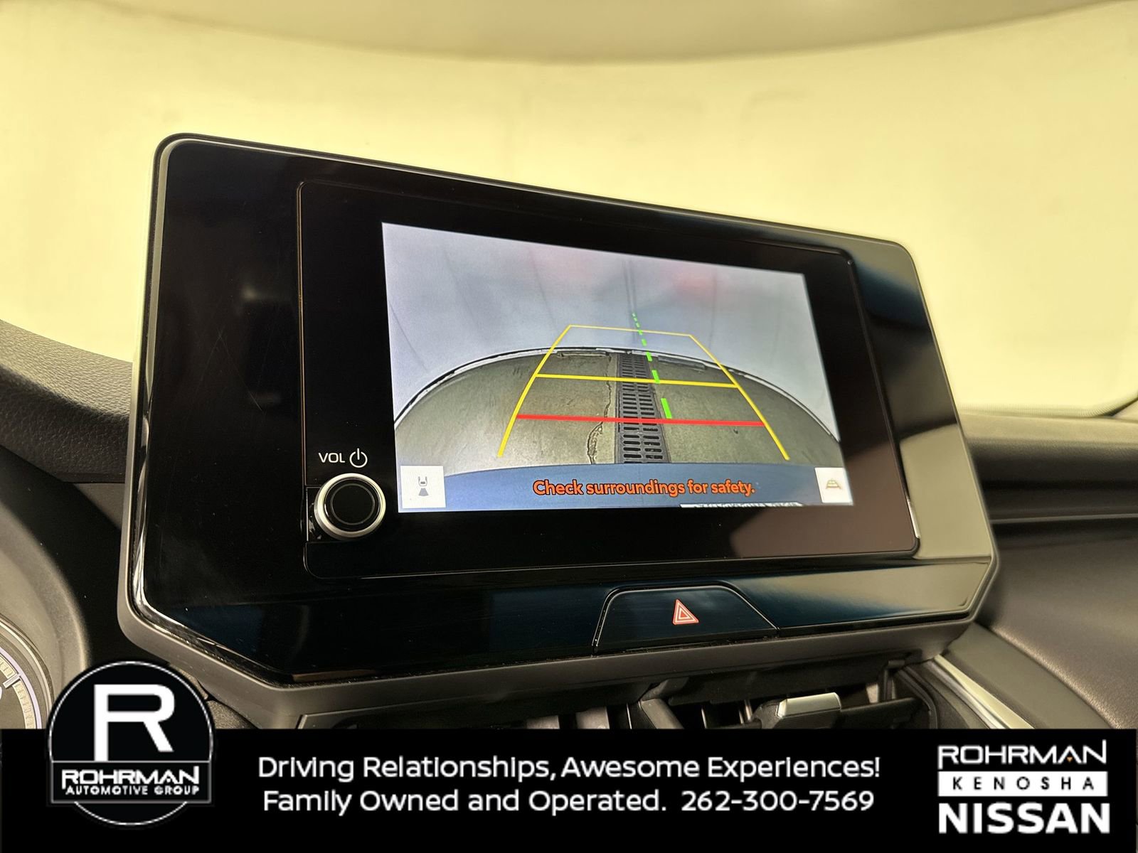 Used 2024 Toyota Venza LE image 8