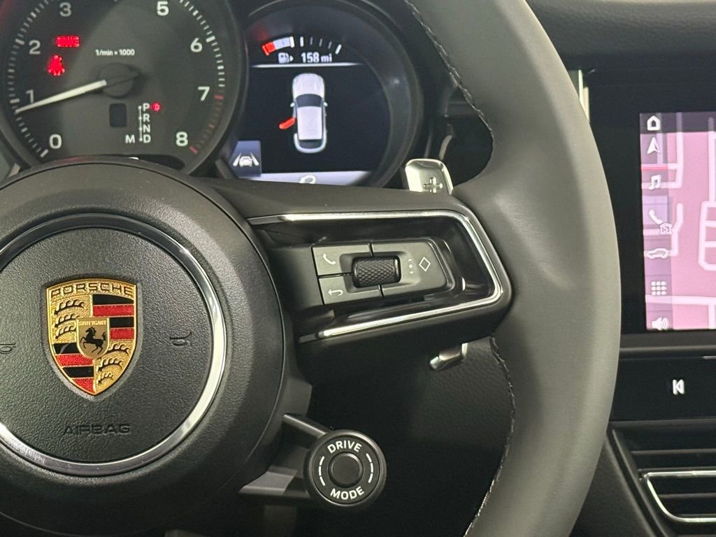 New 2026 Porsche Macan image 37