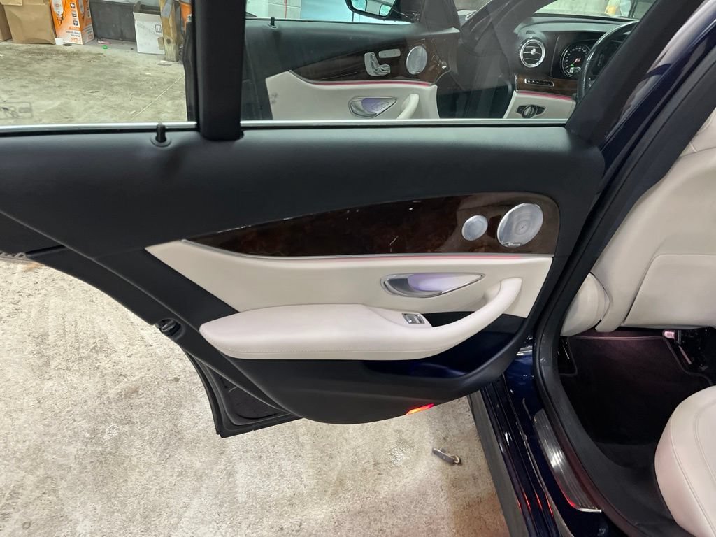 Used 2018 Mercedes-Benz E 300 4MATIC image 23