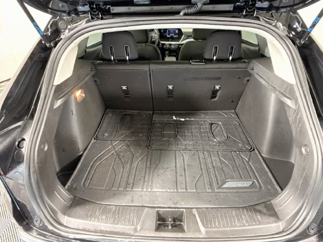 Used 2024 Chevrolet Trax LS w/ LS Convenience Package FWD image 33