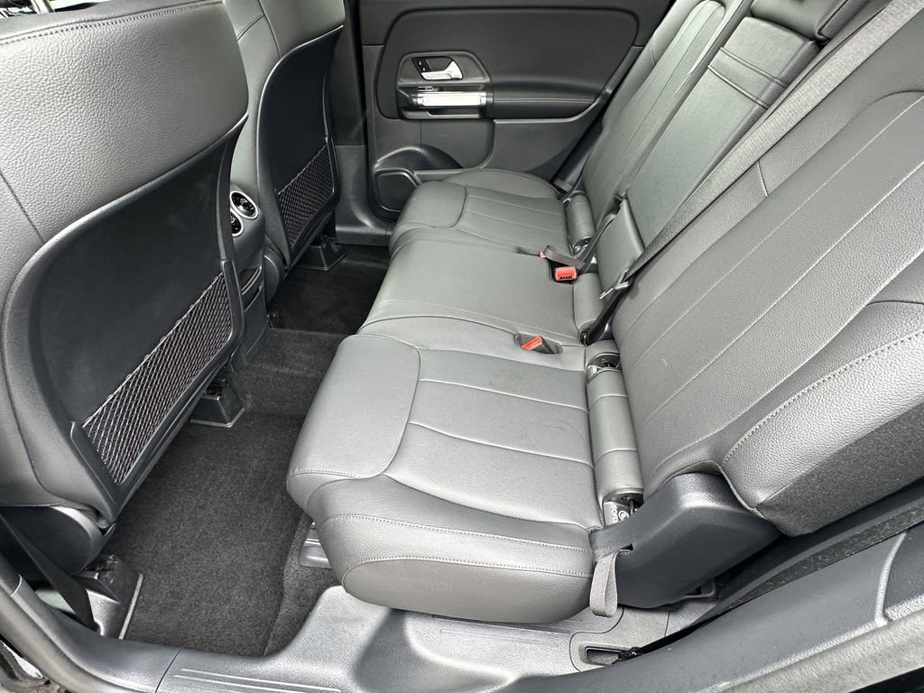 Certified 2025 Mercedes-Benz GLB 250 image 24
