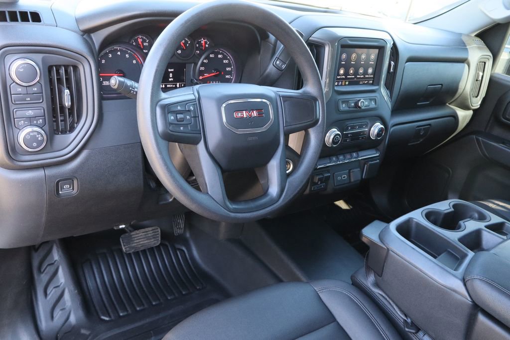 Used 2024 GMC Sierra 2500 Pro w/ Convenience Package image 11