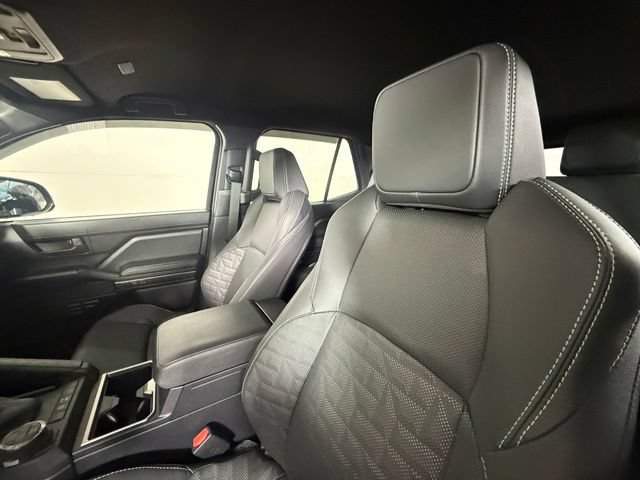 Used 2026 Toyota 4Runner TRD Off-Road Premium AWD/4WD image 5