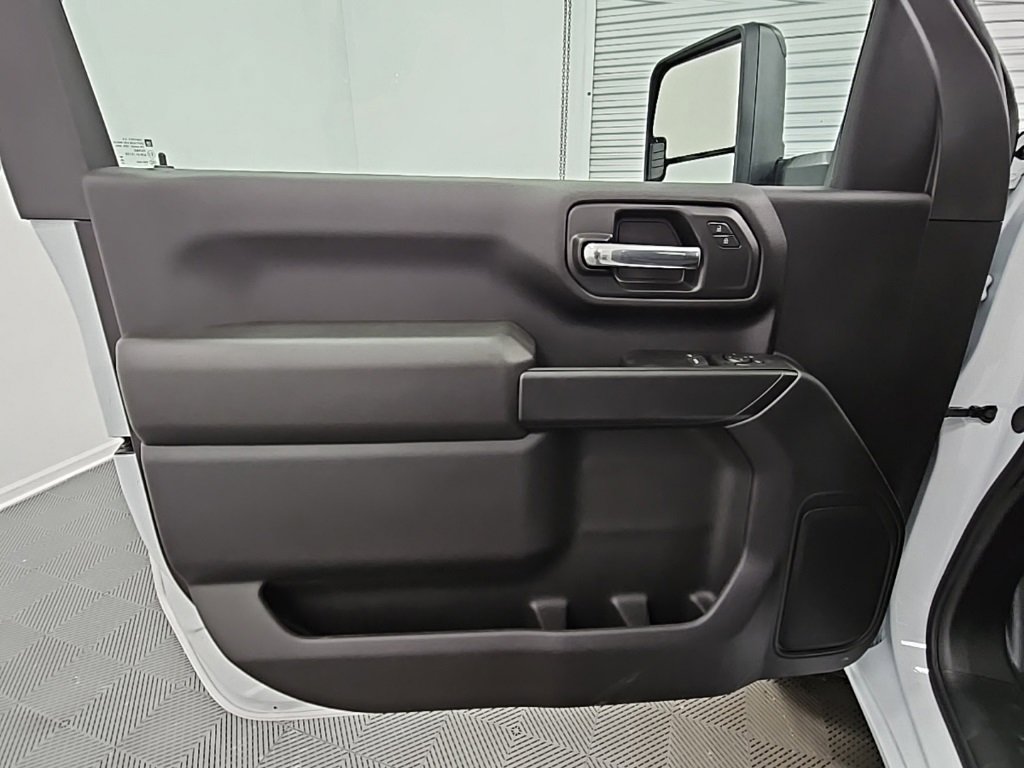 New 2025 GMC Sierra 3500 Pro image 25