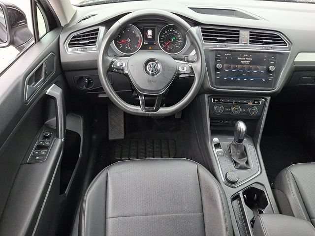 Used 2020 Volkswagen Tiguan SE AWD/4WD image 12