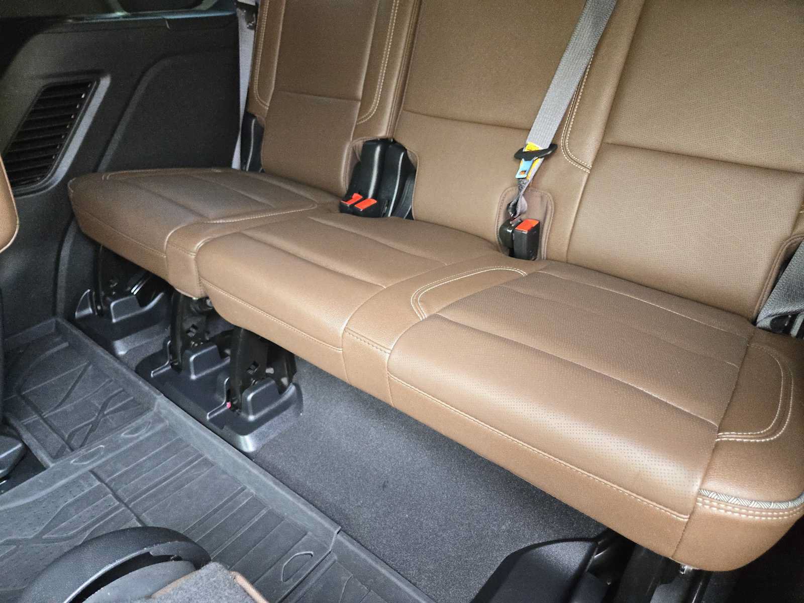 Certified 2023 Chevrolet Tahoe High Country AWD/4WD image 31