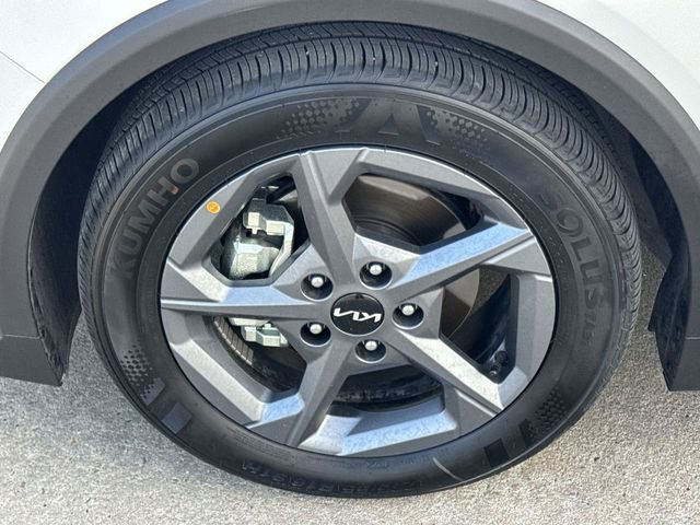Certified 2025 Kia K4 LXS image 12