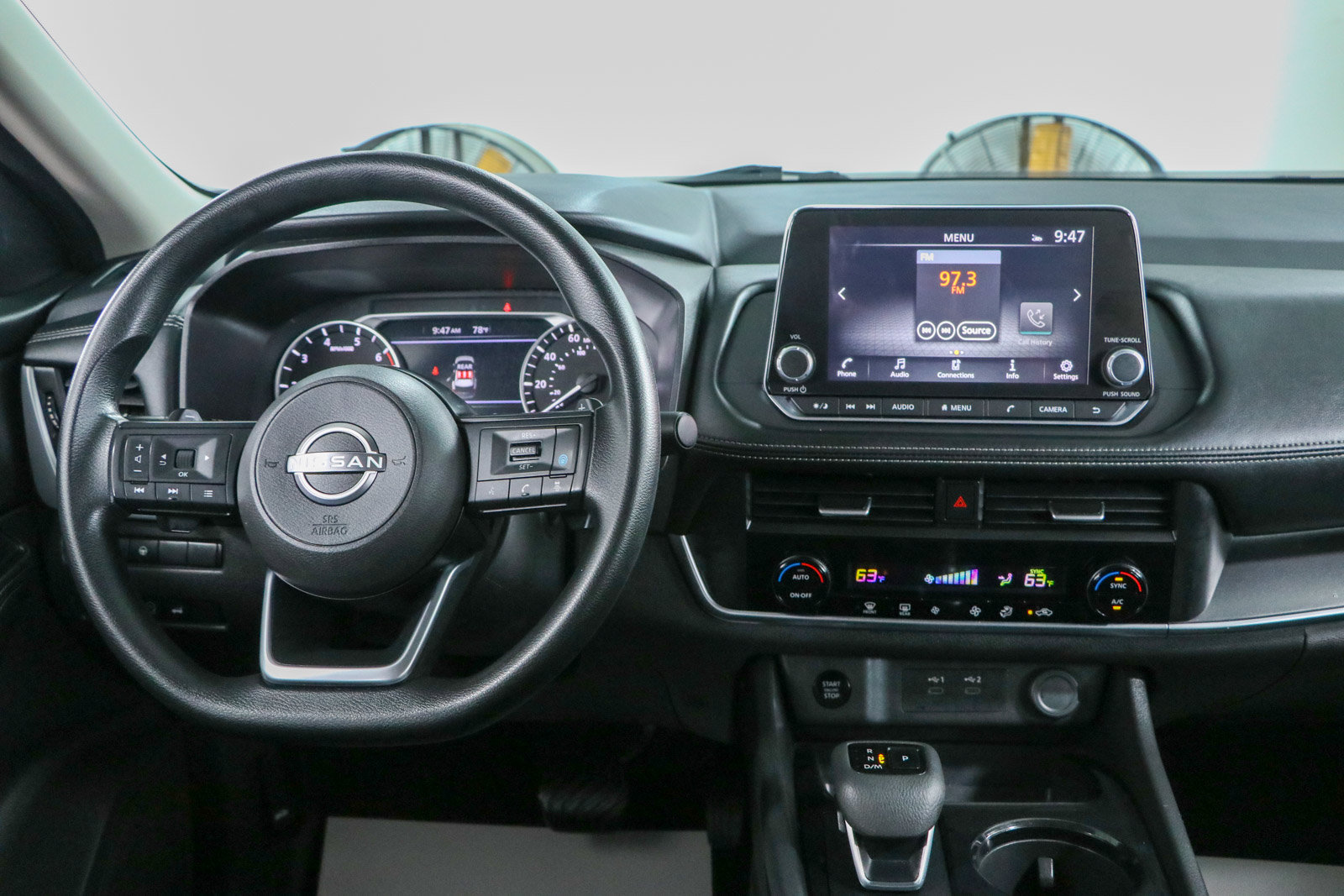 Used 2024 Nissan Rogue SV FWD image 17