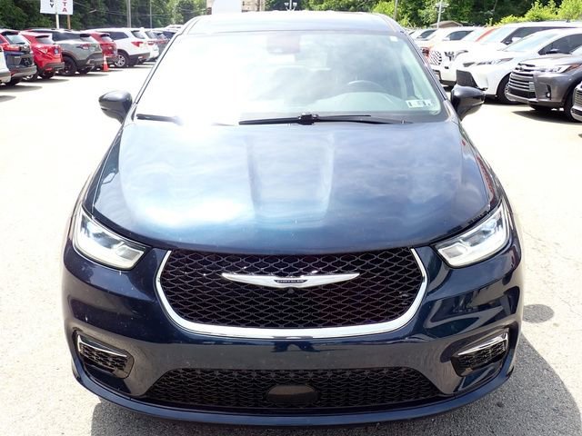 Used 2024 Chrysler Pacifica Touring-L FWD image 8