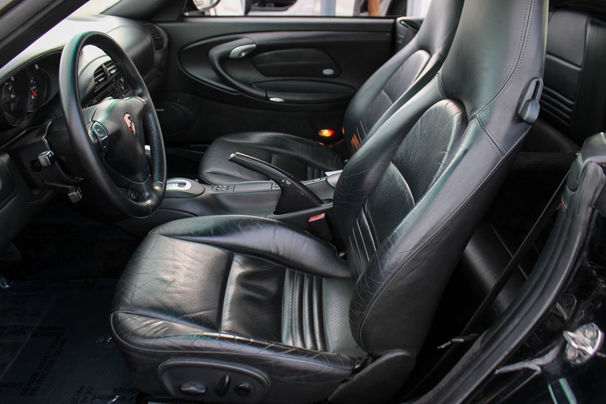 Used 2004 Porsche 911 Carrera 4S AWD/4WD image 13