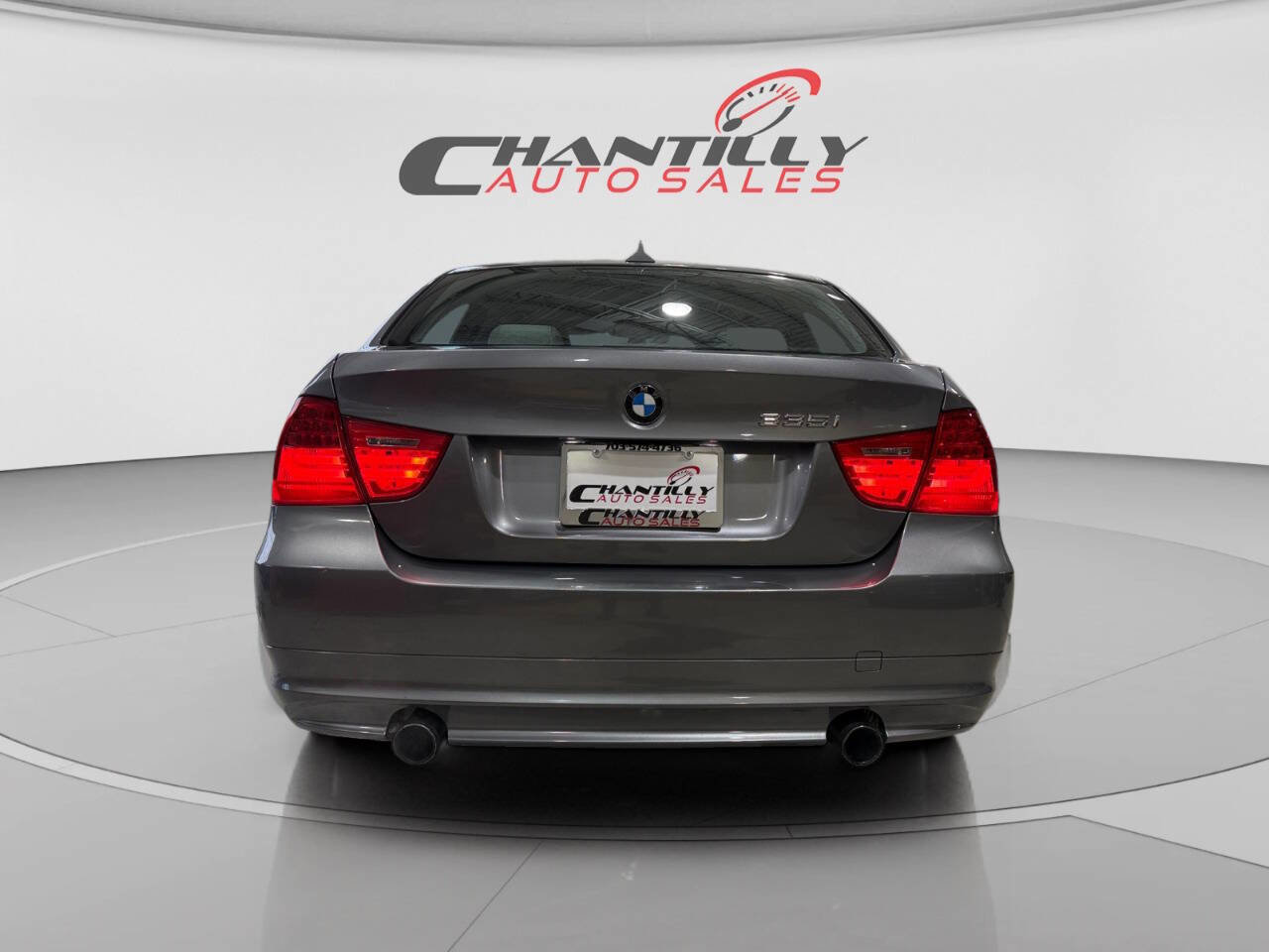Used 2009 BMW 335i xDrive Sedan image 4