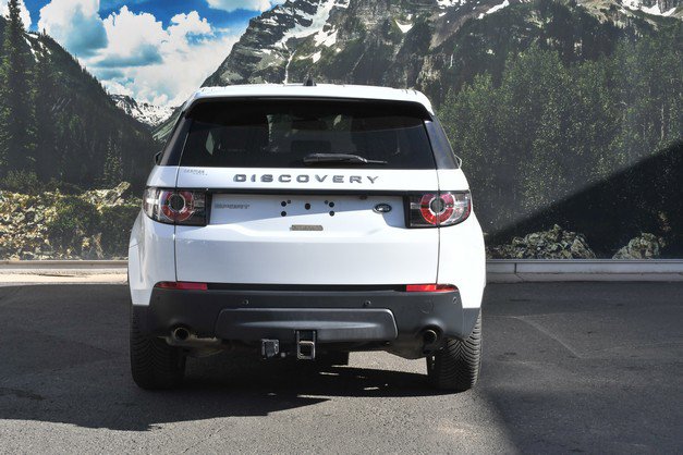 Used 2018 Land Rover Discovery Sport SE image 10