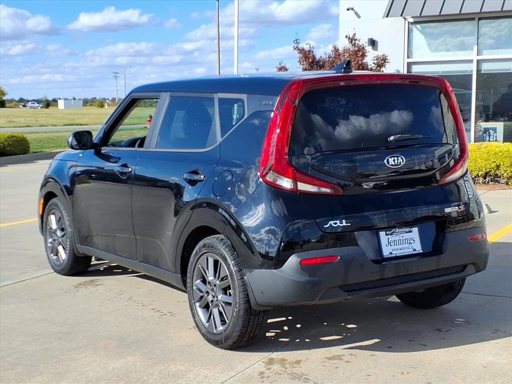 Used 2021 Kia Soul S image 4