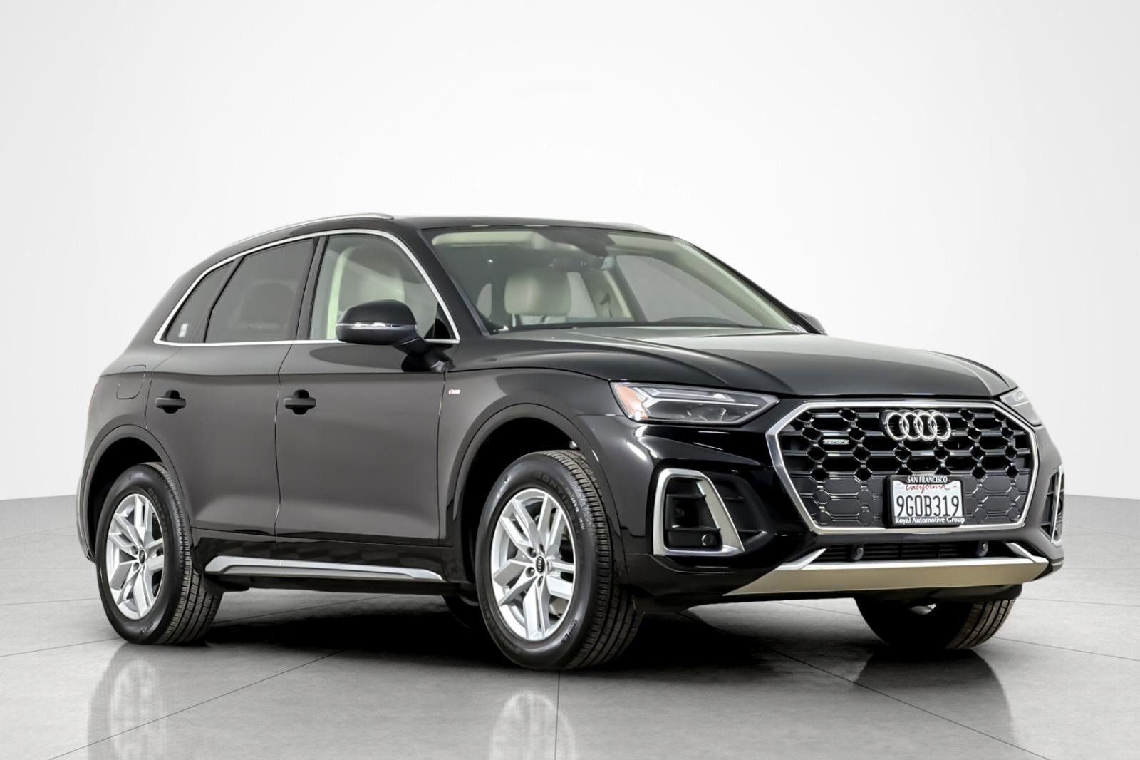 Used 2023 Audi Q5 2.0T Premium w/ Convenience Package AWD/4WD image 7