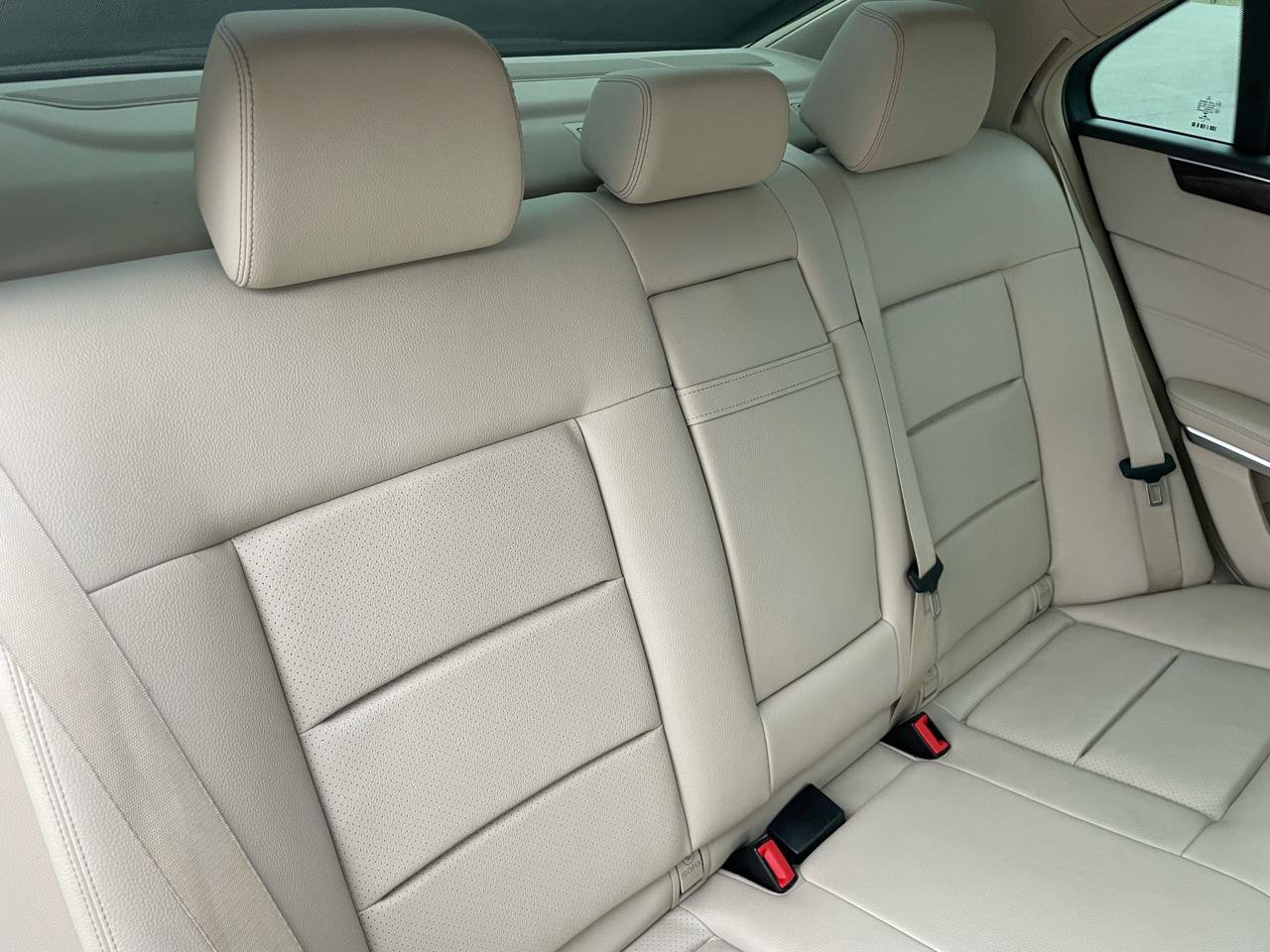 Used 2014 Mercedes-Benz E 350 Sedan image 21