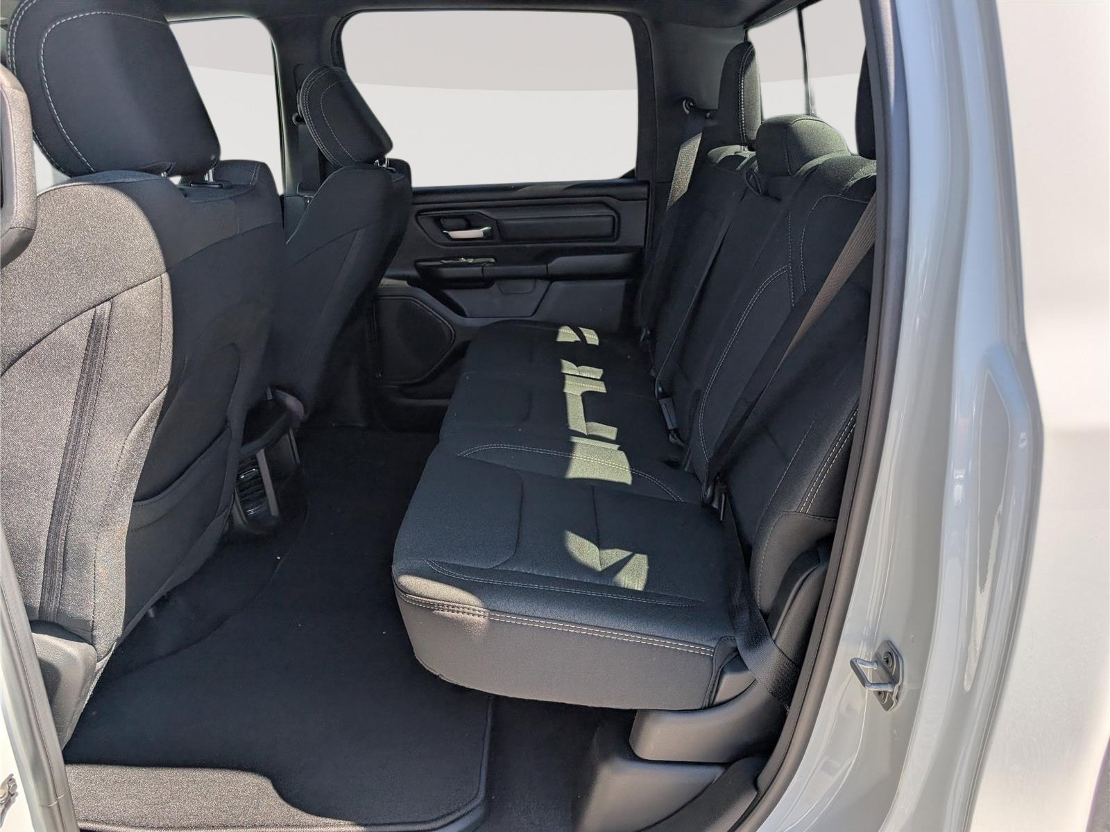New 2026 RAM 1500 Express AWD/4WD image 9