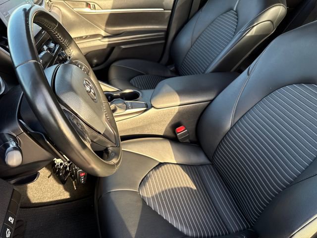 Used 2023 Toyota Camry SE image 18
