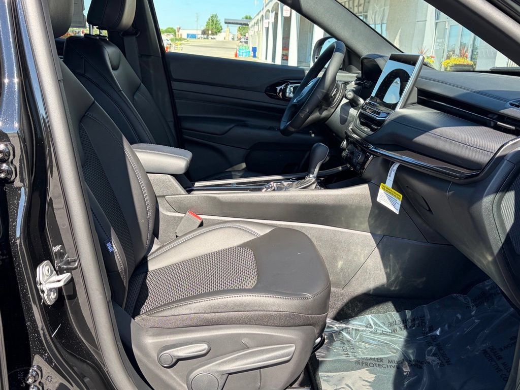 New 2026 Jeep Compass Latitude AWD/4WD image 19