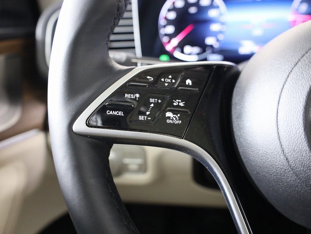 Used 2026 Mercedes-Benz GLE 450 4MATIC image 13