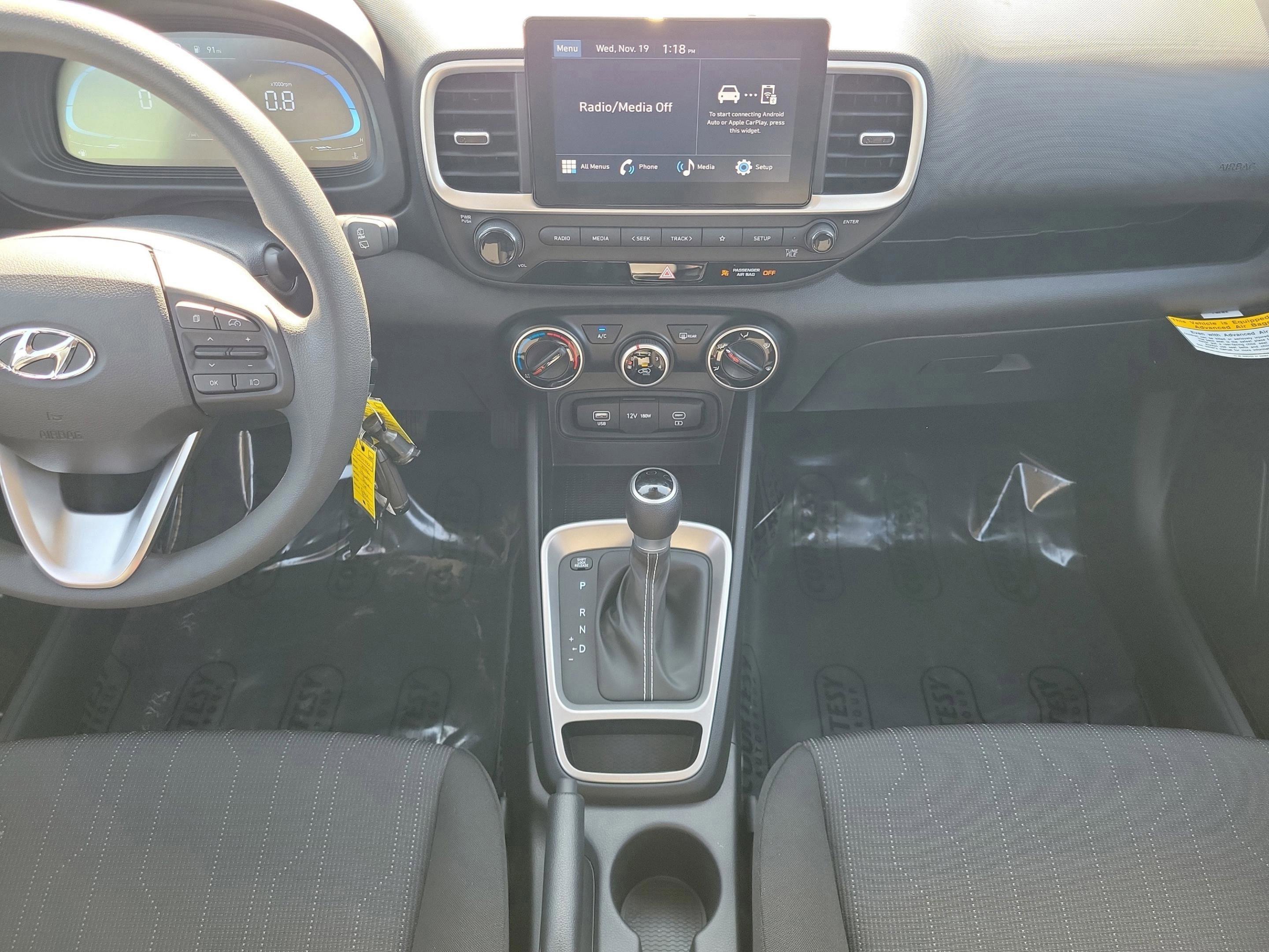 New 2026 Hyundai Venue SE image 26