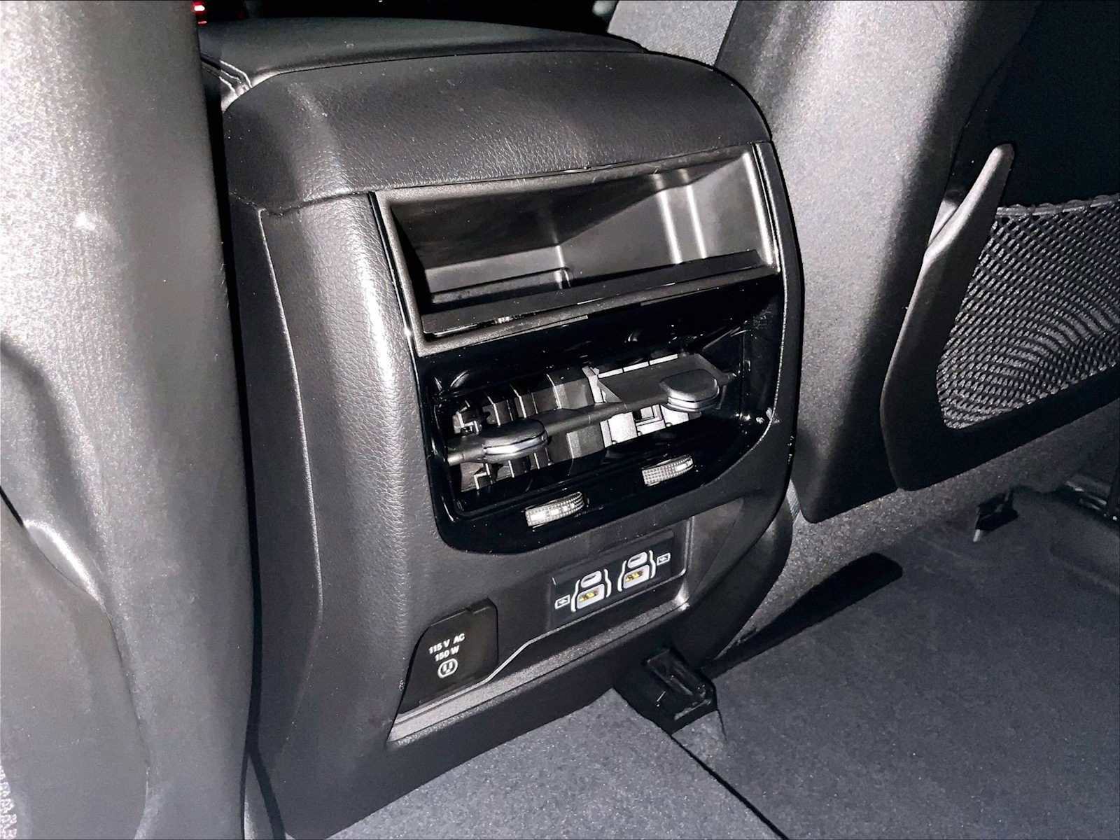 Used 2023 Jeep Grand Cherokee Altitude image 30