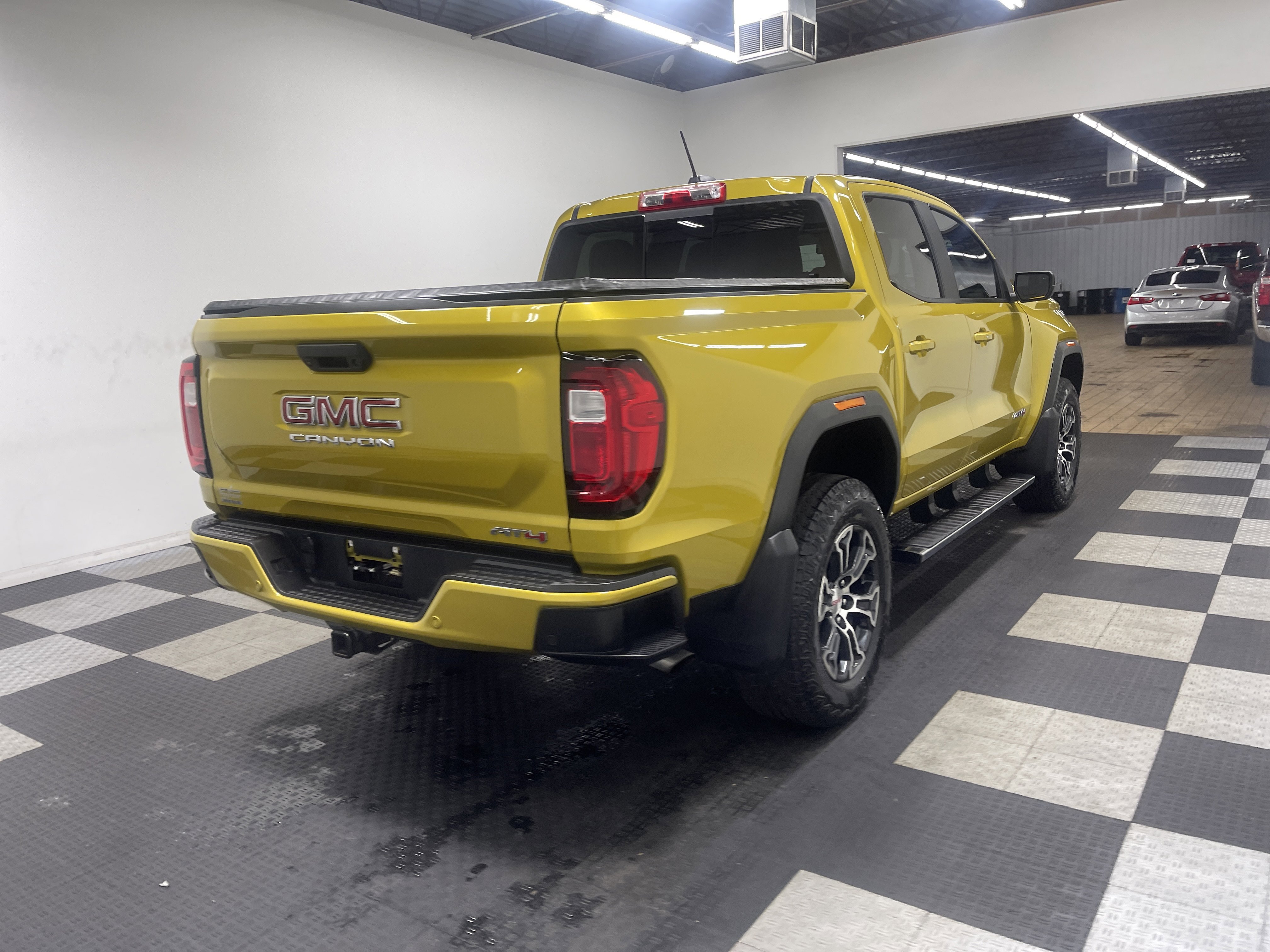 Used 2023 GMC Canyon AT4 w/ AT4 Premium Package image 5