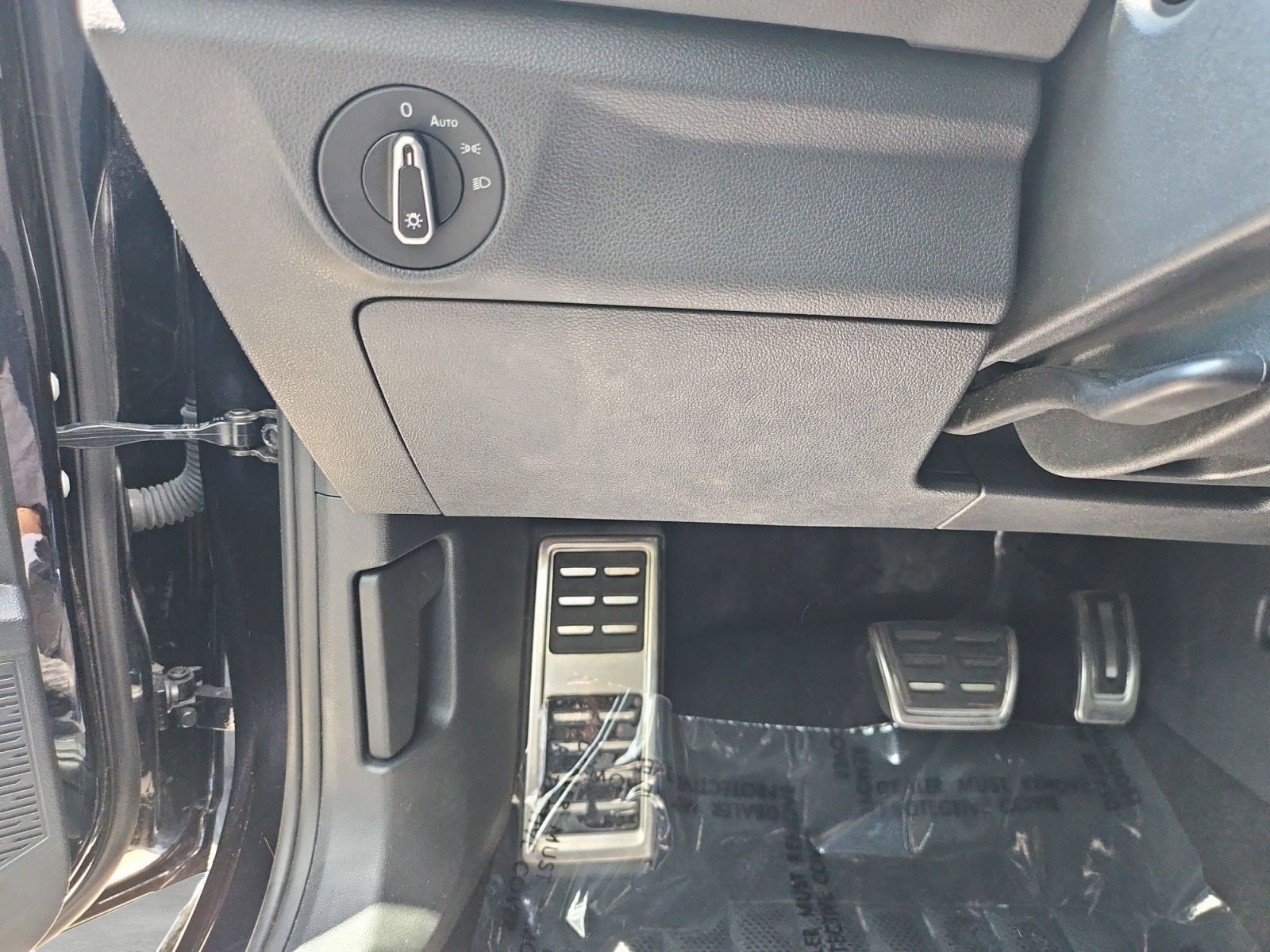 Used 2025 Volkswagen Jetta Sport FWD image 23