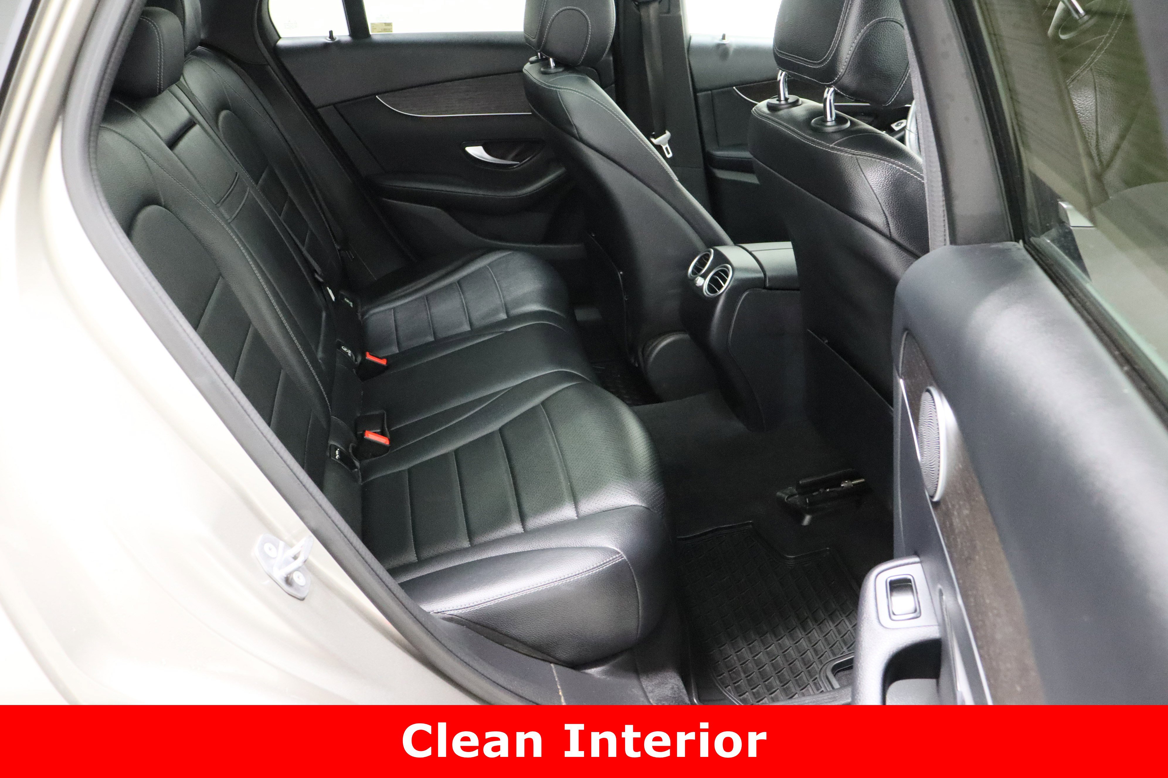 Used 2020 Mercedes-Benz GLC 300 4MATIC image 37