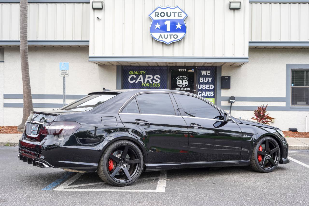 Used 2010 Mercedes-Benz E 63 AMG Sedan image 4