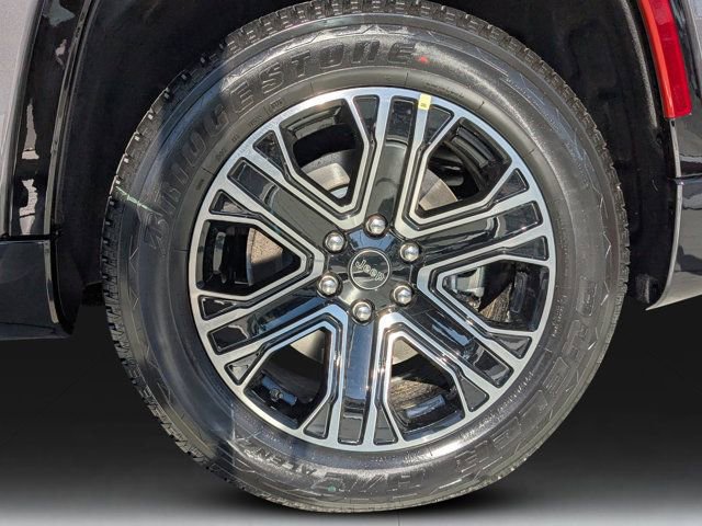 New 2026 Jeep Grand Wagoneer 2WD image 9