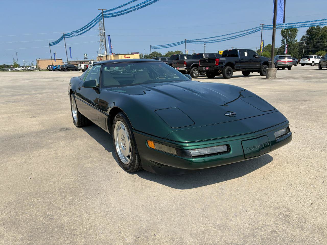 Used 1995 Chevrolet Corvette Coupe RWD image 4