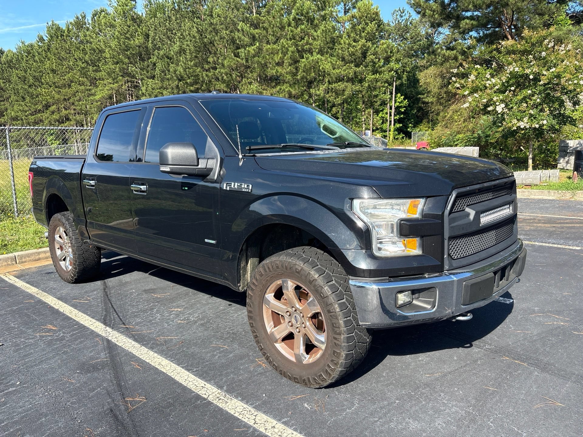 Used 2015 Ford F150 XLT w/ Equipment Group 301A Mid AWD/4WD image 2