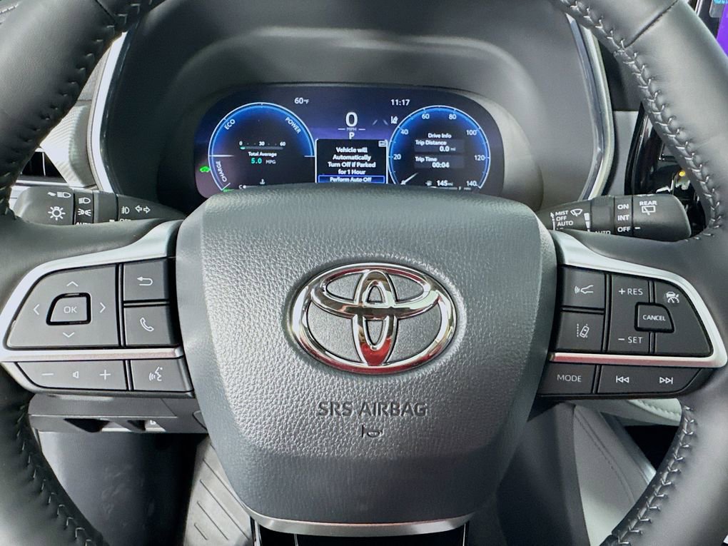New 2026 Toyota Highlander Platinum image 15
