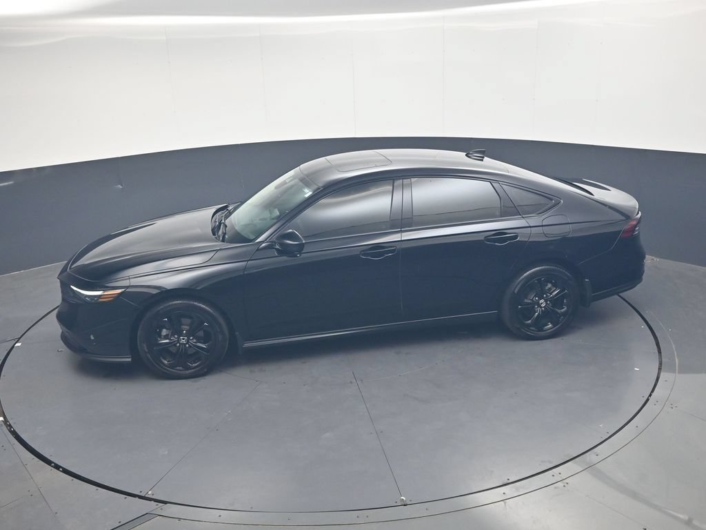 Certified 2025 Honda Accord SE image 18