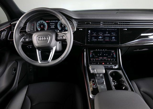 New 2026 Audi Q7 3.0T Premium Plus AWD/4WD image 12